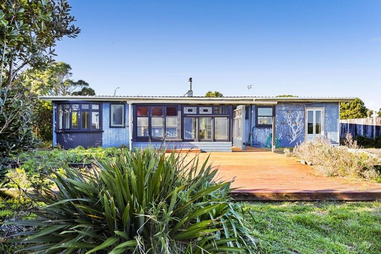 Photo of property in 2 Wilson Road, Opunake, 4616