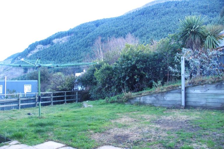 Photo of property in 17 Watts Road, Fernhill, Queenstown, 9300