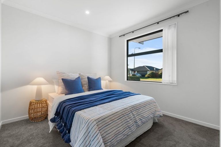 Photo of property in 32 Longcot Drive, Rolleston, 7615