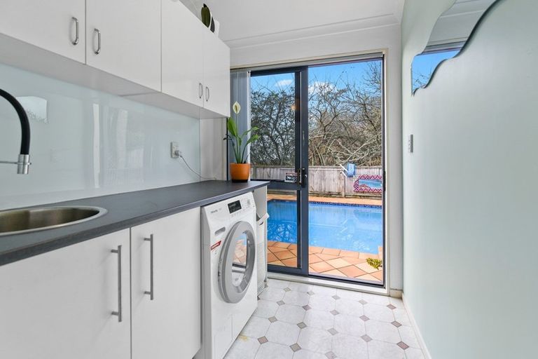 Photo of property in 6 Melfort Place, Nawton, Hamilton, 3200