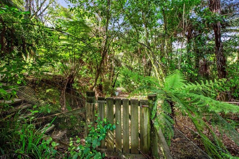 Photo of property in 102b Greenslade Road, Raglan, 3295