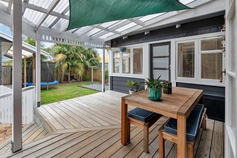 Photo of property in 5 North Street, Woodhill, Whangarei, 0110