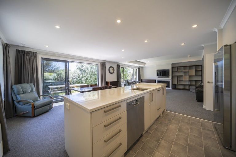 Photo of property in 60 Lawson Burrows Crescent, Te Anau, 9600