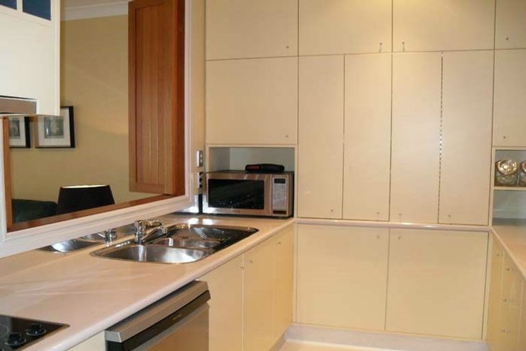 Photo of property in 154 Tinakori Road, Thorndon, Wellington, 6011