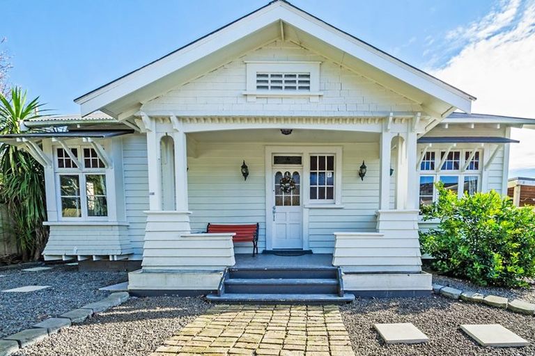 Photo of property in 45e Swanson Road, Henderson, Auckland, 0610