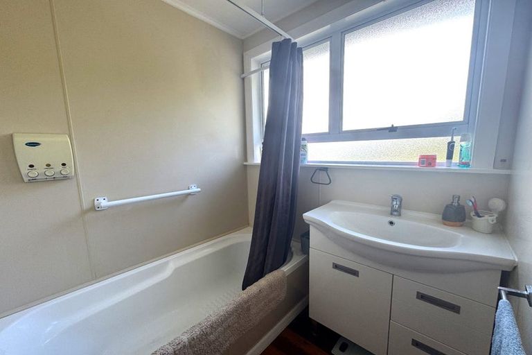 Photo of property in 7 Kupe Place, Highbury, Palmerston North, 4412