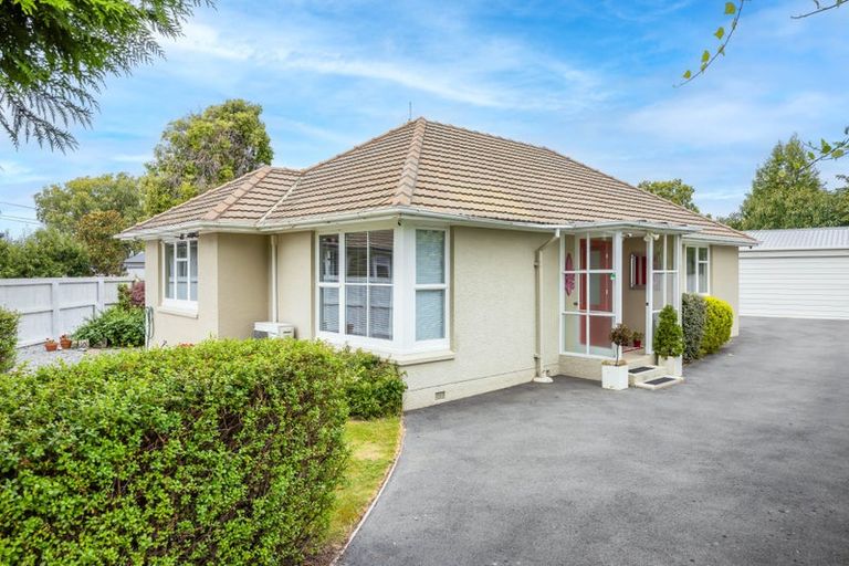 Photo of property in 8 Nyton Place, Bryndwr, Christchurch, 8053