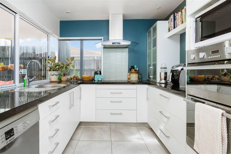 Photo of property in 8a Hassard Street, Kensington, Whangarei, 0112