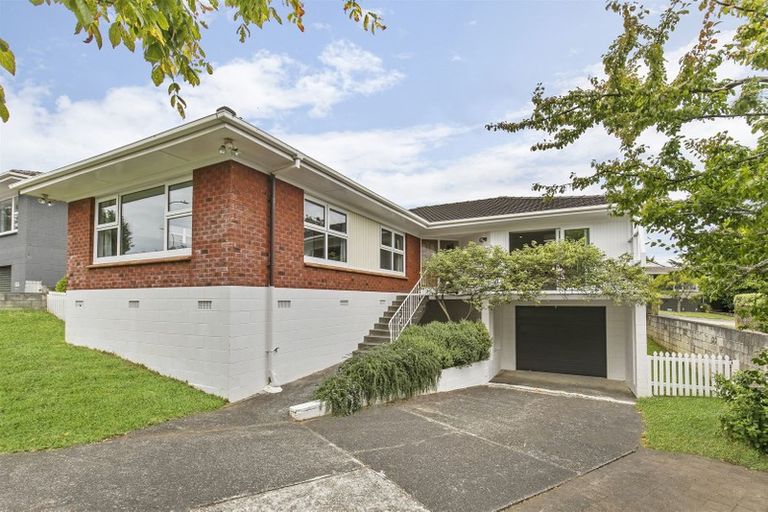 Photo of property in 27 Gills Road, Bucklands Beach, Auckland, 2014