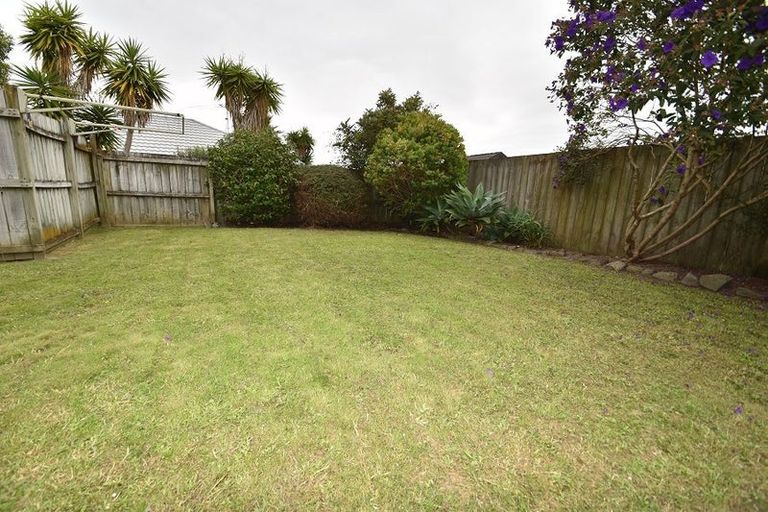 Photo of property in 10 Killeen Place, Flat Bush, Auckland, 2019