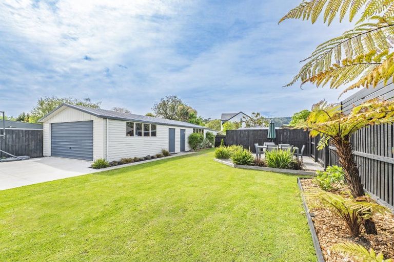 Photo of property in 17 Pahau Place, Cracroft, Christchurch, 8025