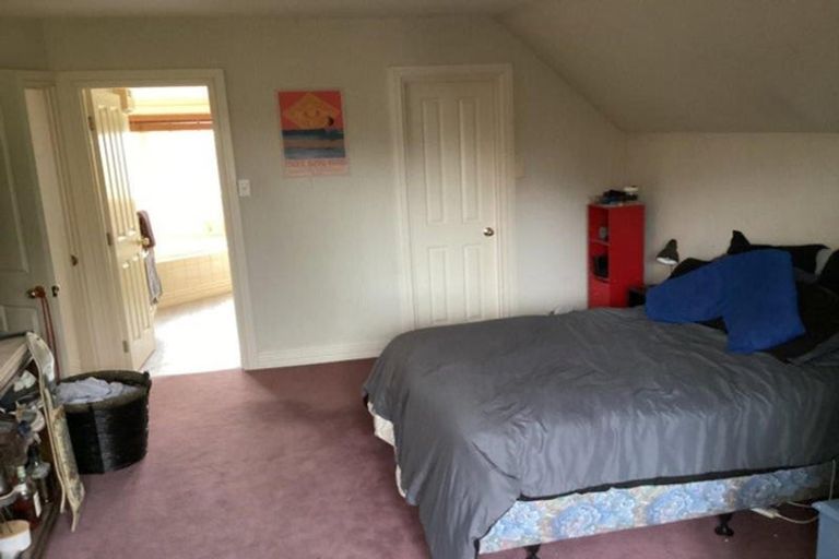 Photo of property in 5 Oaktree Lane, Bishopdale, Christchurch, 8053