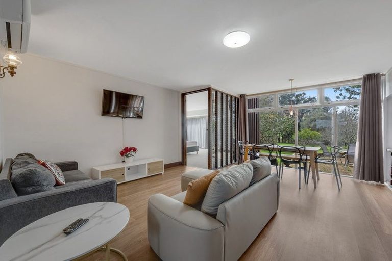 Photo of property in 81a Pukekohe East Road, Pukekohe, 2677