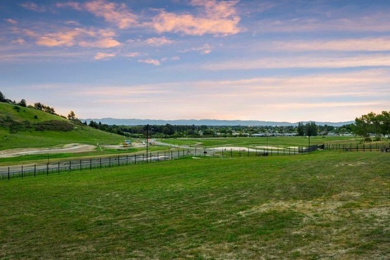 Photo of property in 23 Carex Rise, Cracroft, Christchurch, 8022