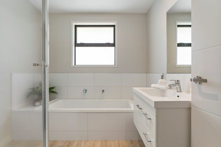 Photo of property in 81 Te Kio Crescent, Papamoa Beach, Papamoa, 3118