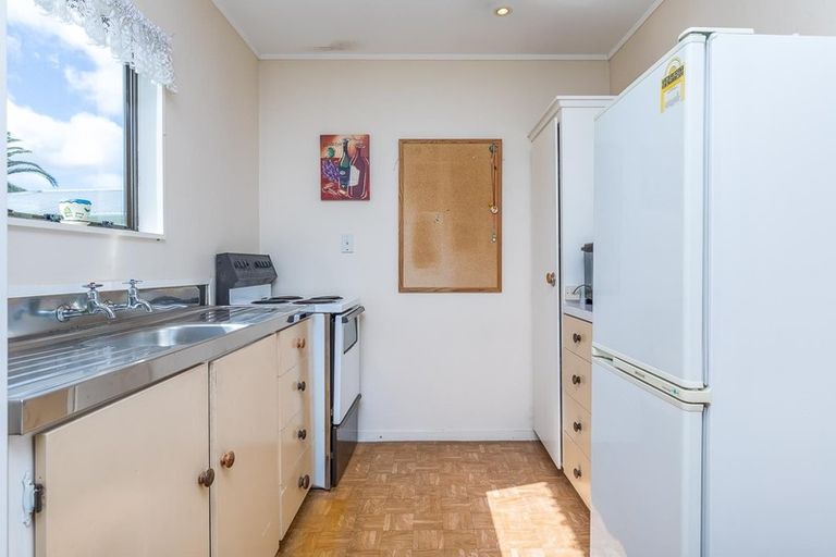 Photo of property in 1/25 Kennington Drive, Clendon Park, Auckland, 2103