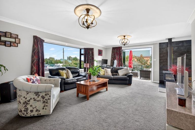 Photo of property in 15-17 Malcolm Street, Martinborough, 5711