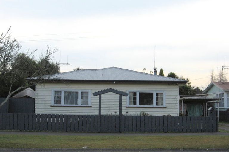 Photo of property in 18 Winter Street, Fairfield, Hamilton, 3214