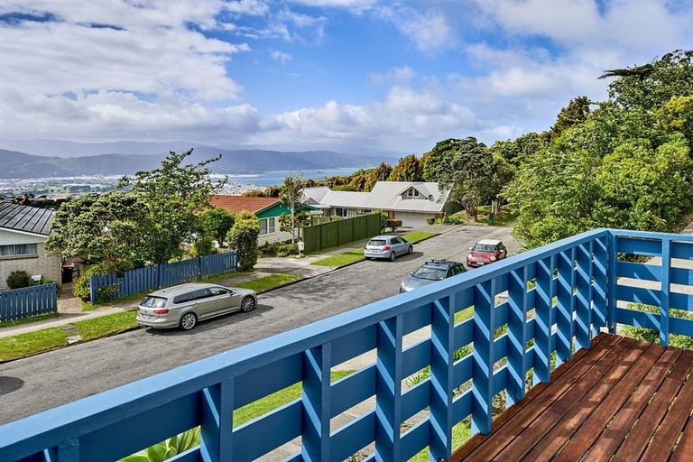 Photo of property in 68 Acacia Avenue, Maungaraki, Lower Hutt, 5010