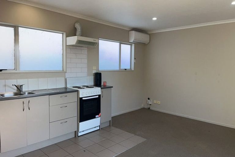 Photo of property in 30 Kellett Road, Ranui, Auckland, 0612