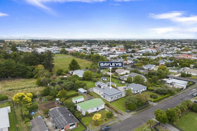 Photo of property in 37 Grey Street, Marton, 4710