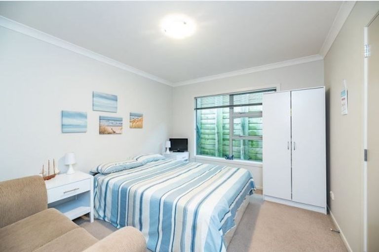 Photo of property in 11 Jeannie Way, Waikanae Beach, Waikanae, 5036