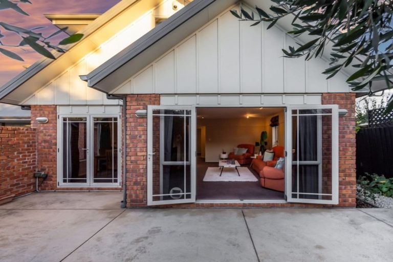 Photo of property in 11a Galway Avenue, Bryndwr, Christchurch, 8052