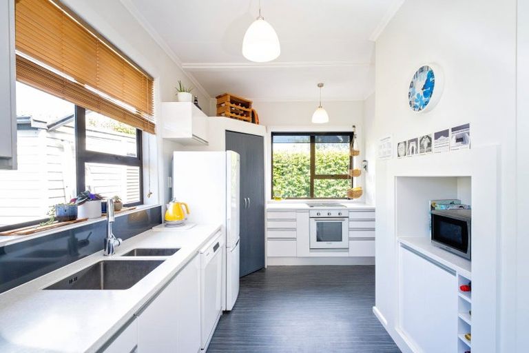 Photo of property in 32 Kennedy Road, Napier South, Napier, 4110