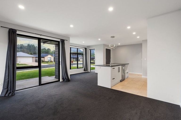 Photo of property in 11 Tiwhatiwha Crescent, Kawerau, 3127