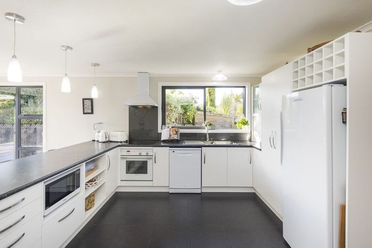 Photo of property in 38 Henare Street, West End, Palmerston North, 4412