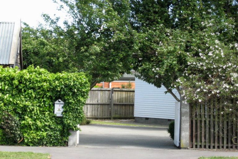 Photo of property in 7 Fovant Street, Russley, Christchurch, 8042