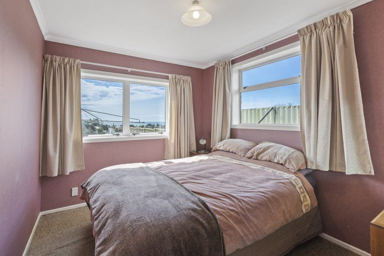 Photo of property in 41 Discovery Place, Marfell, New Plymouth, 4310