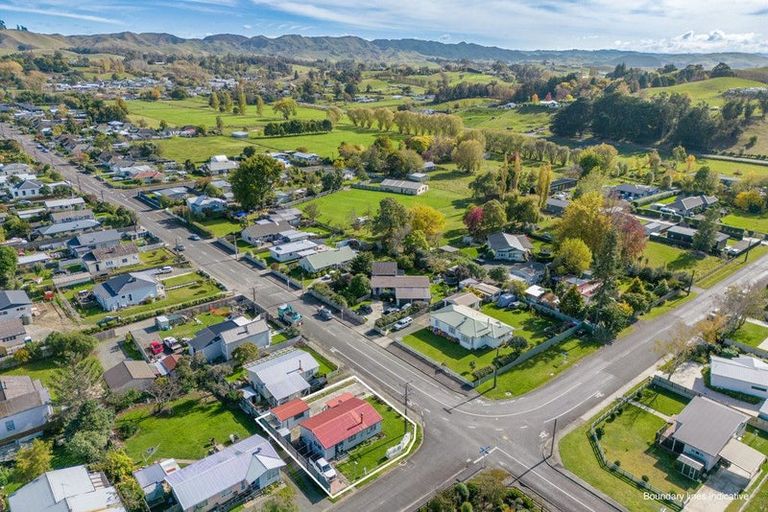 Photo of property in 11a Johnson Street, Waipawa, 4210
