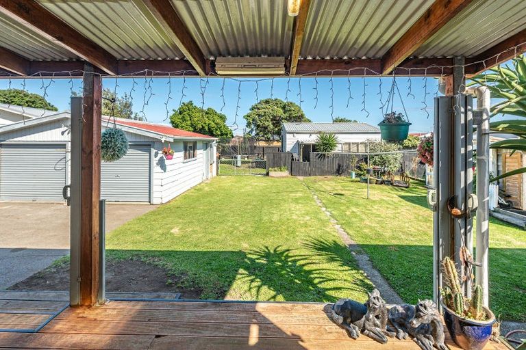Photo of property in 51 Thatcher Street, Castlecliff, Whanganui, 4501