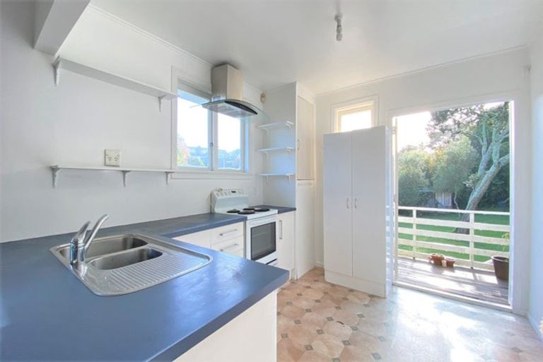 Photo of property in 27 New Bond Street, Kingsland, Auckland, 1021