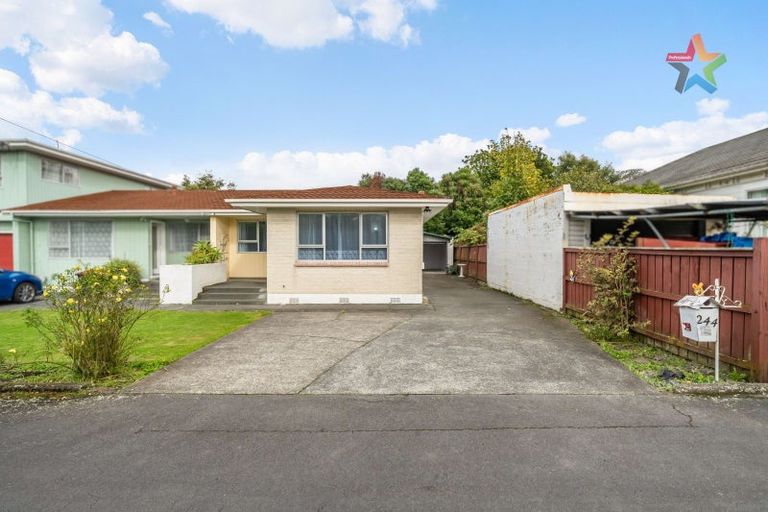 Photo of property in 244 Waiwhetu Road, Waterloo, Lower Hutt, 5011