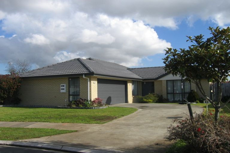 Photo of property in 12 Beragh Place, East Tamaki, Auckland, 2016