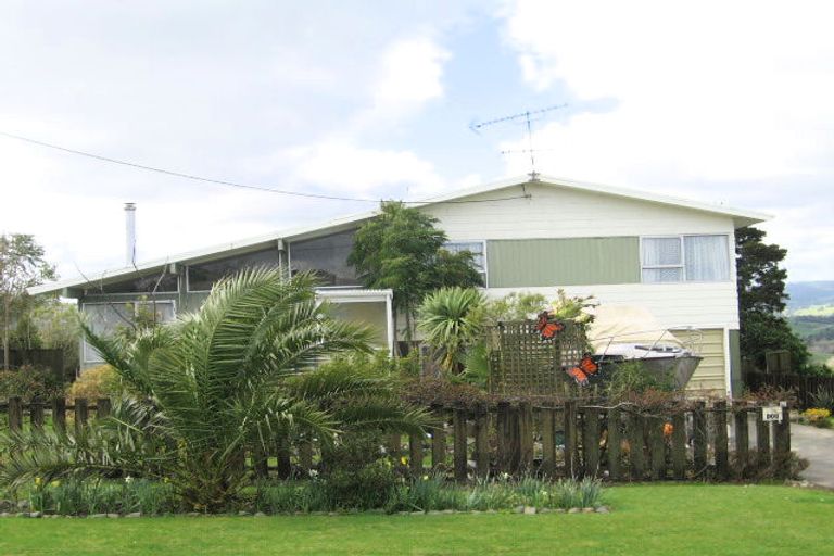 Photo of property in 57 Gorge Road, Maungaturoto, 0520