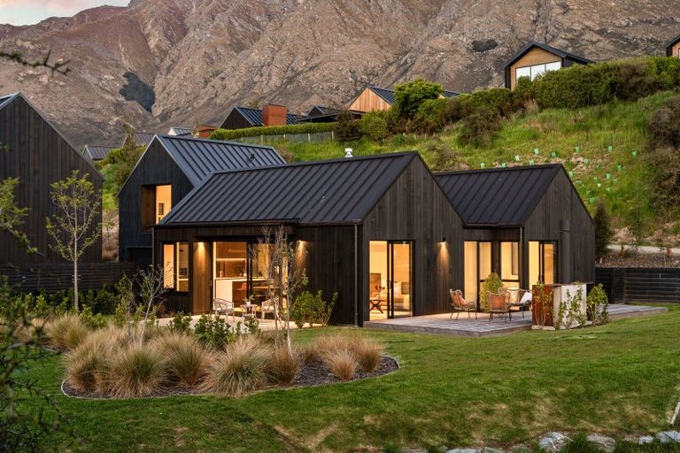 Photo of property in 7 Mckenzies Shute, Jacks Point, Queenstown, 9371