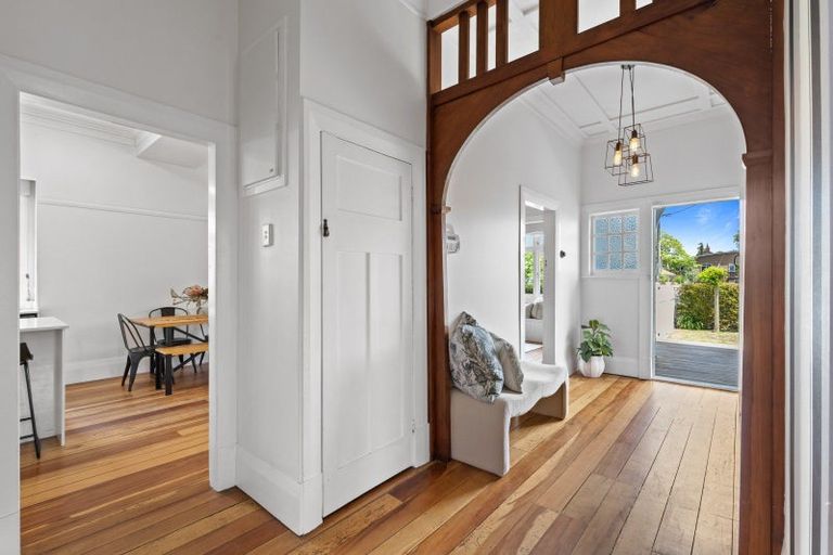 Photo of property in 932 Heaphy Terrace, Fairfield, Hamilton, 3214