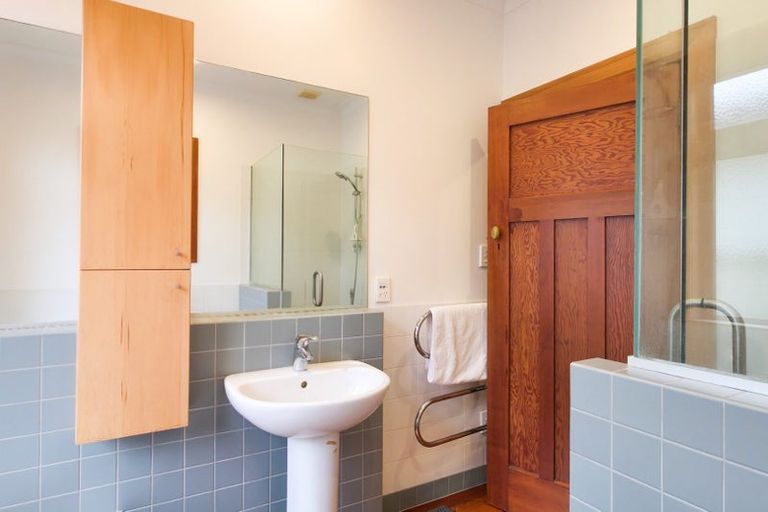 Photo of property in 15 Sherwood Street, Woburn, Lower Hutt, 5010