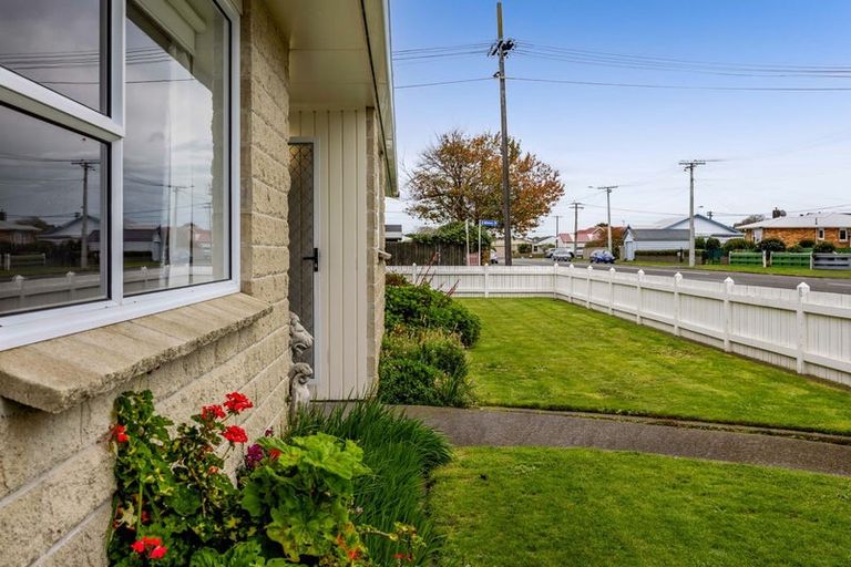Photo of property in 11 Furlong Street, Hawera, 4610