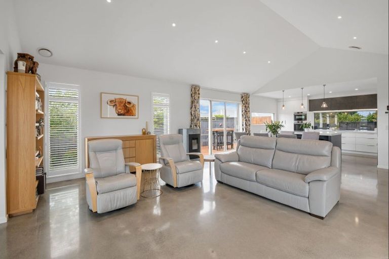 Photo of property in 17b Kingsdowne Drive, West Melton, 7618