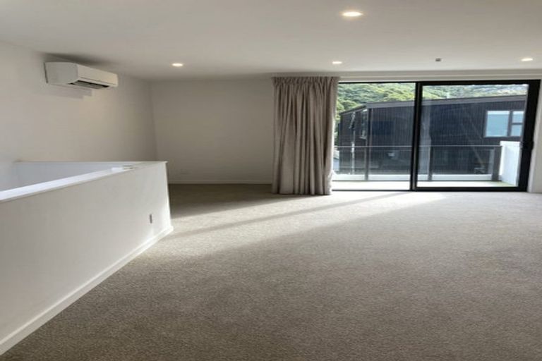 Photo of property in 25 Rua Kai Way, Brooklyn, Wellington, 6021