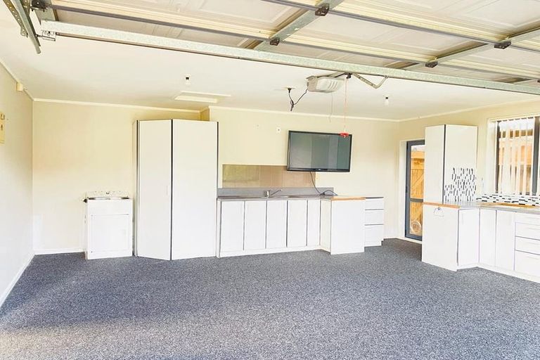 Photo of property in 11 Marblewood Grove, Pukekohe, 2120