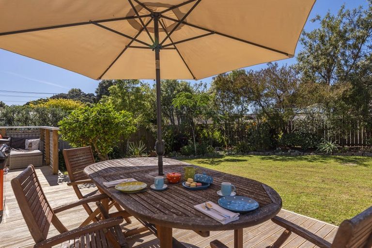 Photo of property in 63 Ruapehu Street, Paraparaumu, 5032