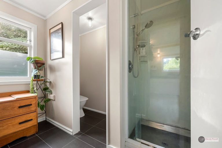 Photo of property in 166 Seddon Street, Naenae, Lower Hutt, 5011