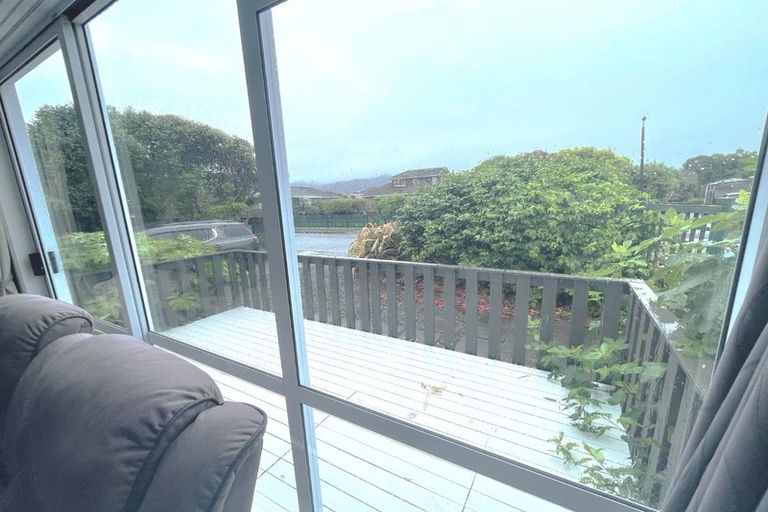 Photo of property in 5 Parera Grove, Heretaunga, Upper Hutt, 5018