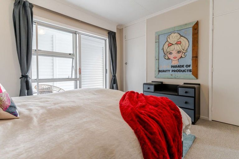 Photo of property in 99 Broadway, Carterton, 5713