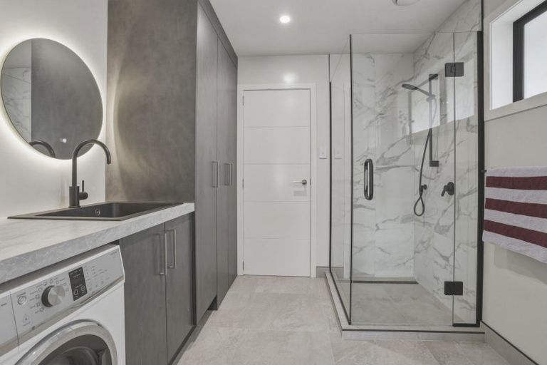 Photo of property in 21 Braeside, Kinmont Park, Mosgiel, 9024